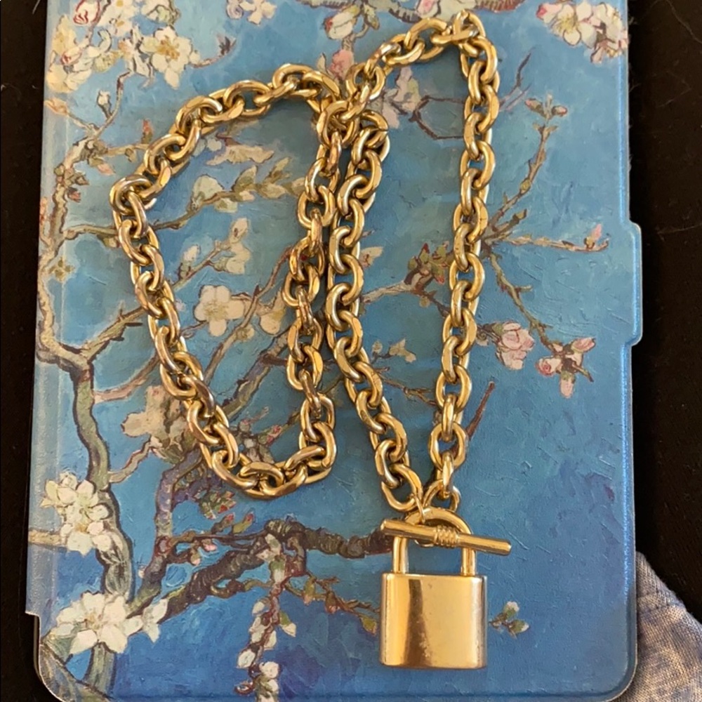 Beautiful gold lock necklace